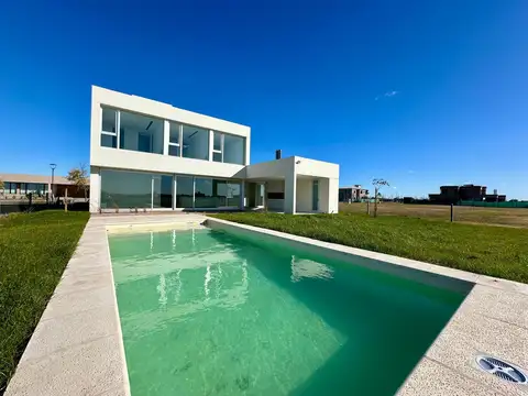 Casa en Venta en Vida Club De Campo, Funes
