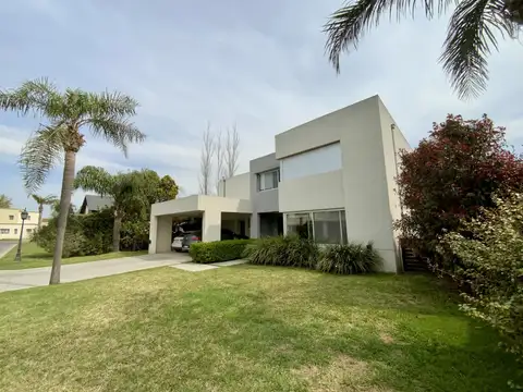 Casa en Venta en Funes, Rosario