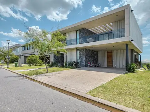Casa en Venta en Funes, Rosario