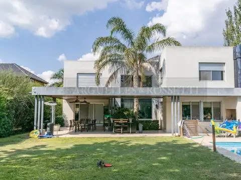 Casa en Venta en Funes, Rosario