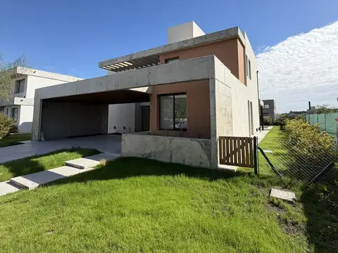 Casa en Venta en Vida, Funes