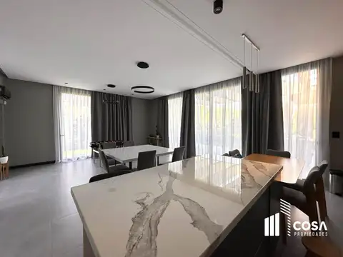 Casa en Venta en Funes, Rosario