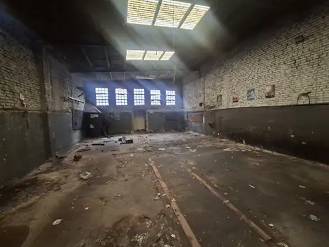 Galpón en Venta en Crucesita, Partido de Avellaneda