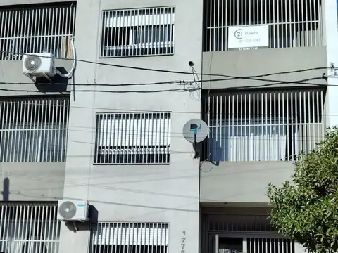 Departamento en Venta en Los Hornos, La Plata