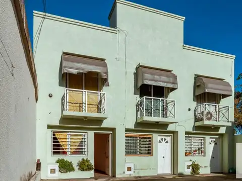 Departamento en Venta en Los Hornos, La Plata