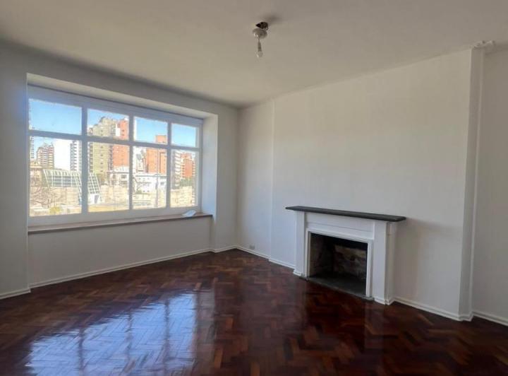 Departamento · 143m² · 5 Ambientes · 1 Cochera