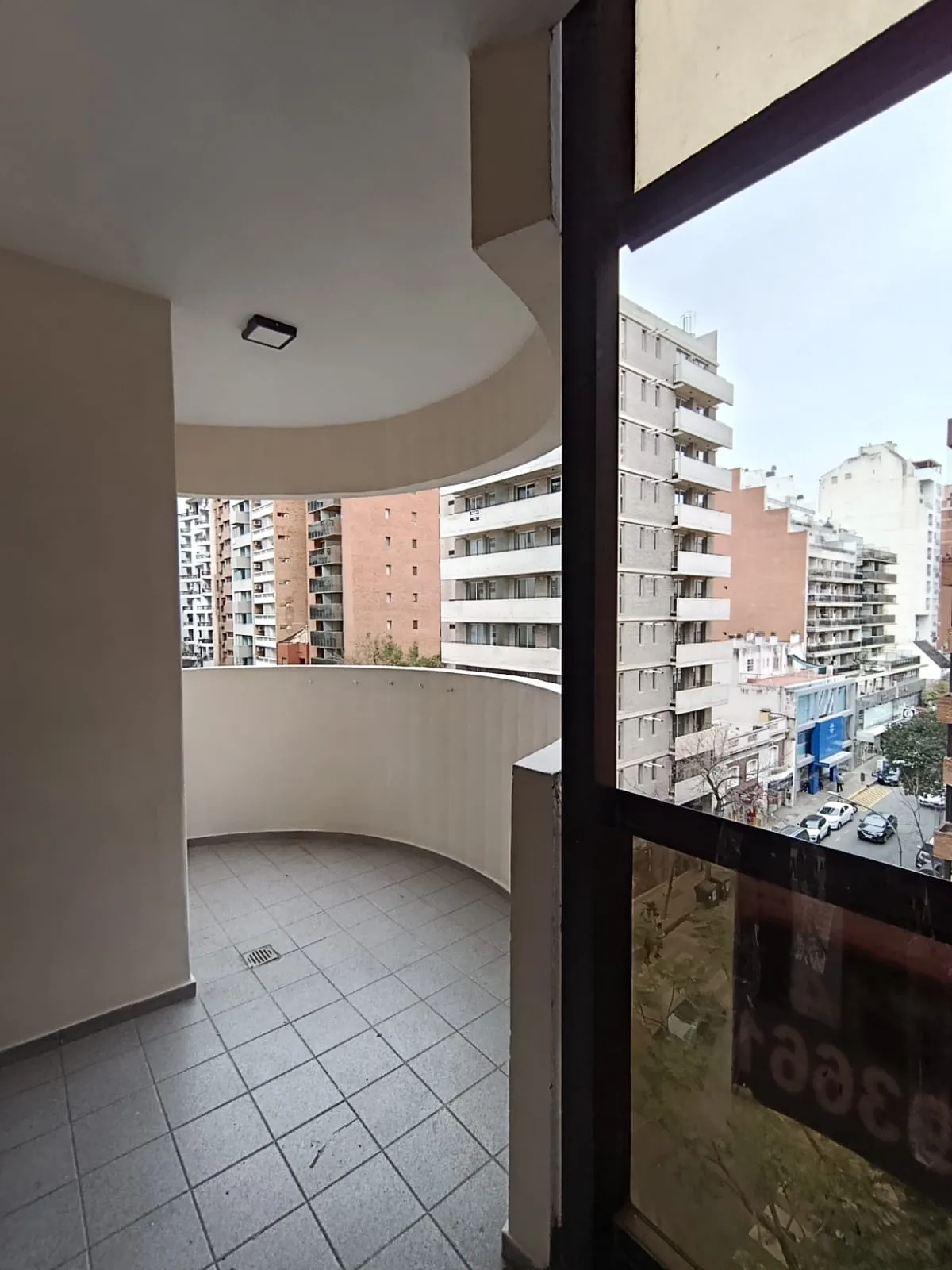 NUEVA CORDOBA ALQUILER ESTRADA DEPTO 2 DORM c/BALCON RECICLADO A NUEVO
