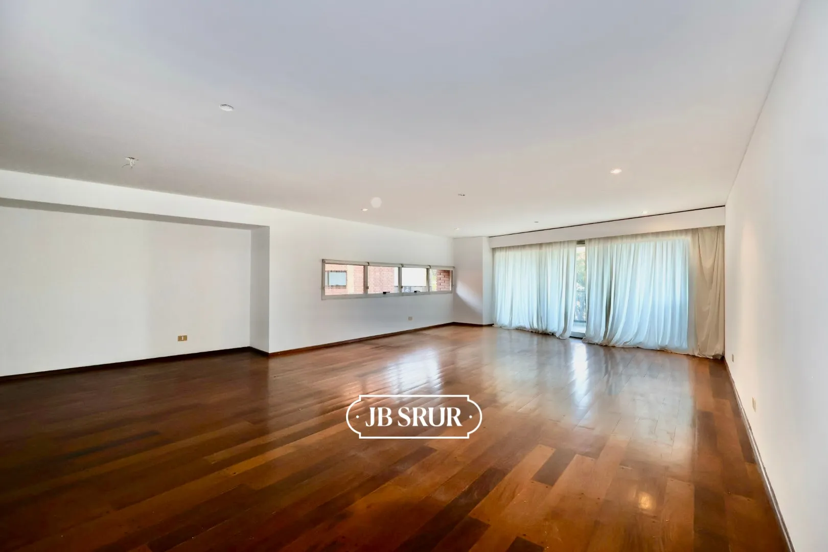 Departamento en Venta de 3 Dormitorio en Nueva Córdoba - Edificio Torres de la Plaza