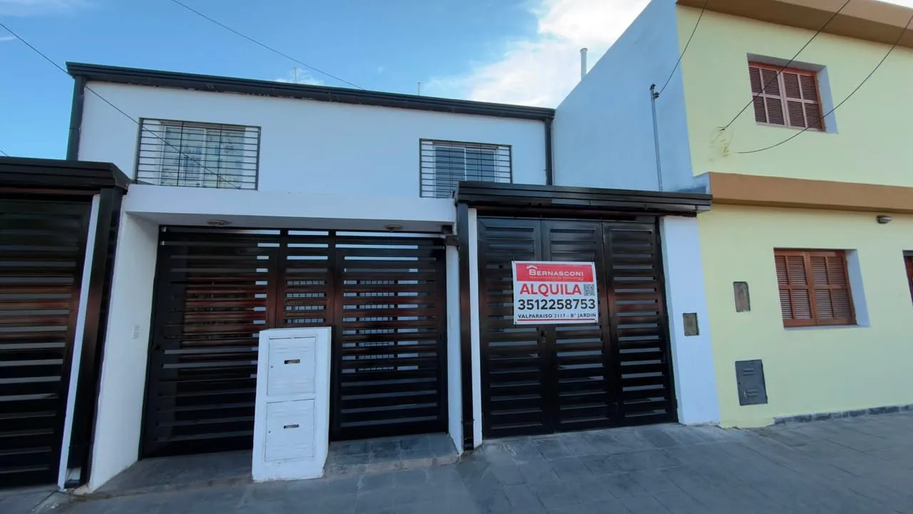 Duplex en ALQUILER zona Empalme impecable