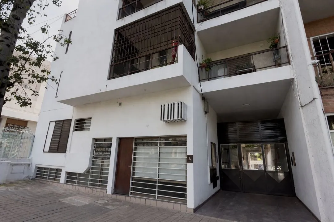 DEPARTAMENTO V CARLOS PAZ CORDOBA 3 DORMI COCHERA A MTS LAGO COSTANERA FORMA DE PAGO VEHICULO TERRENO PROPIEDAD VENTA