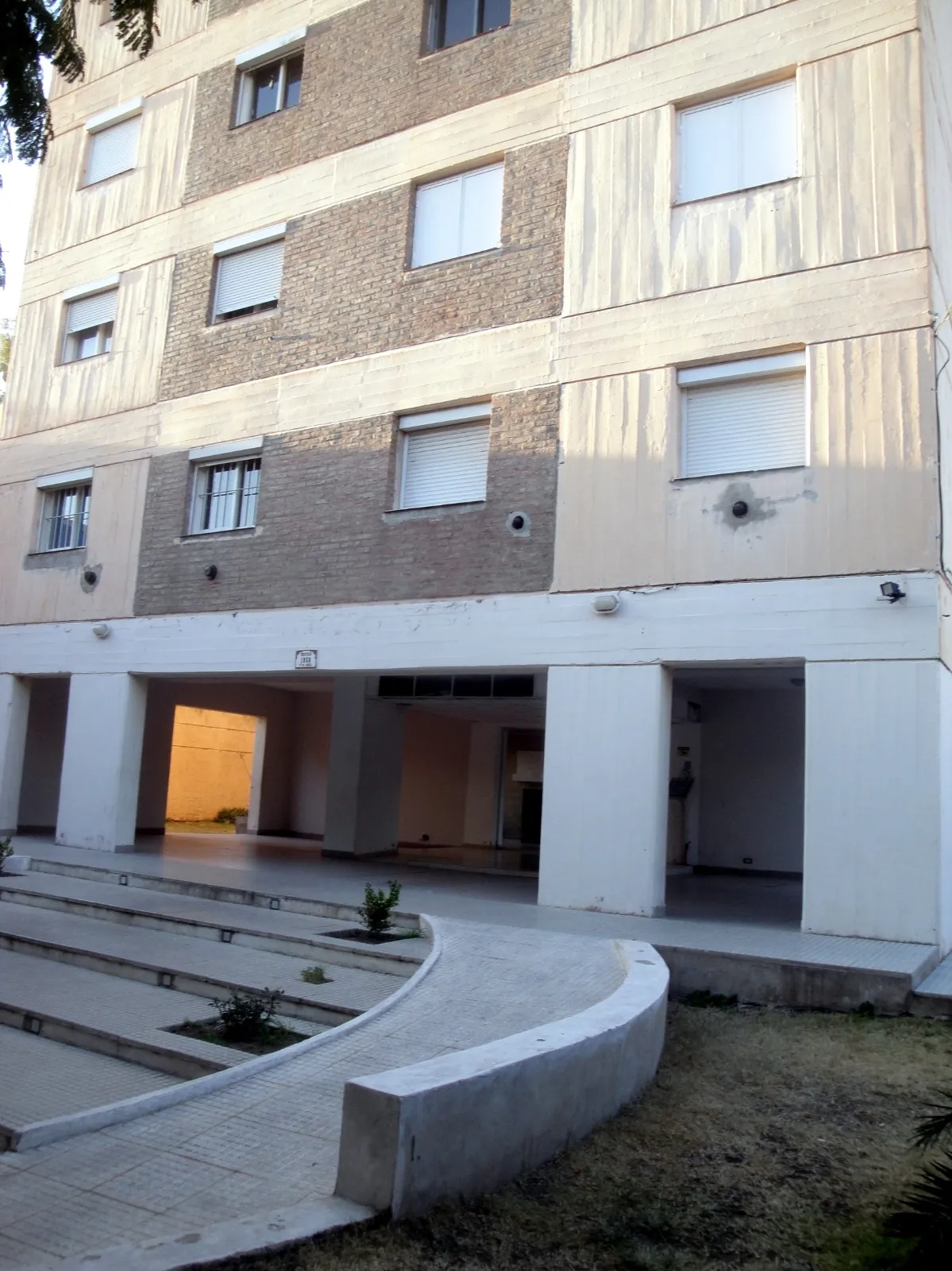VENTA | DPTO 3 DORM. – B°  ALBERDI. | Apto Crédito