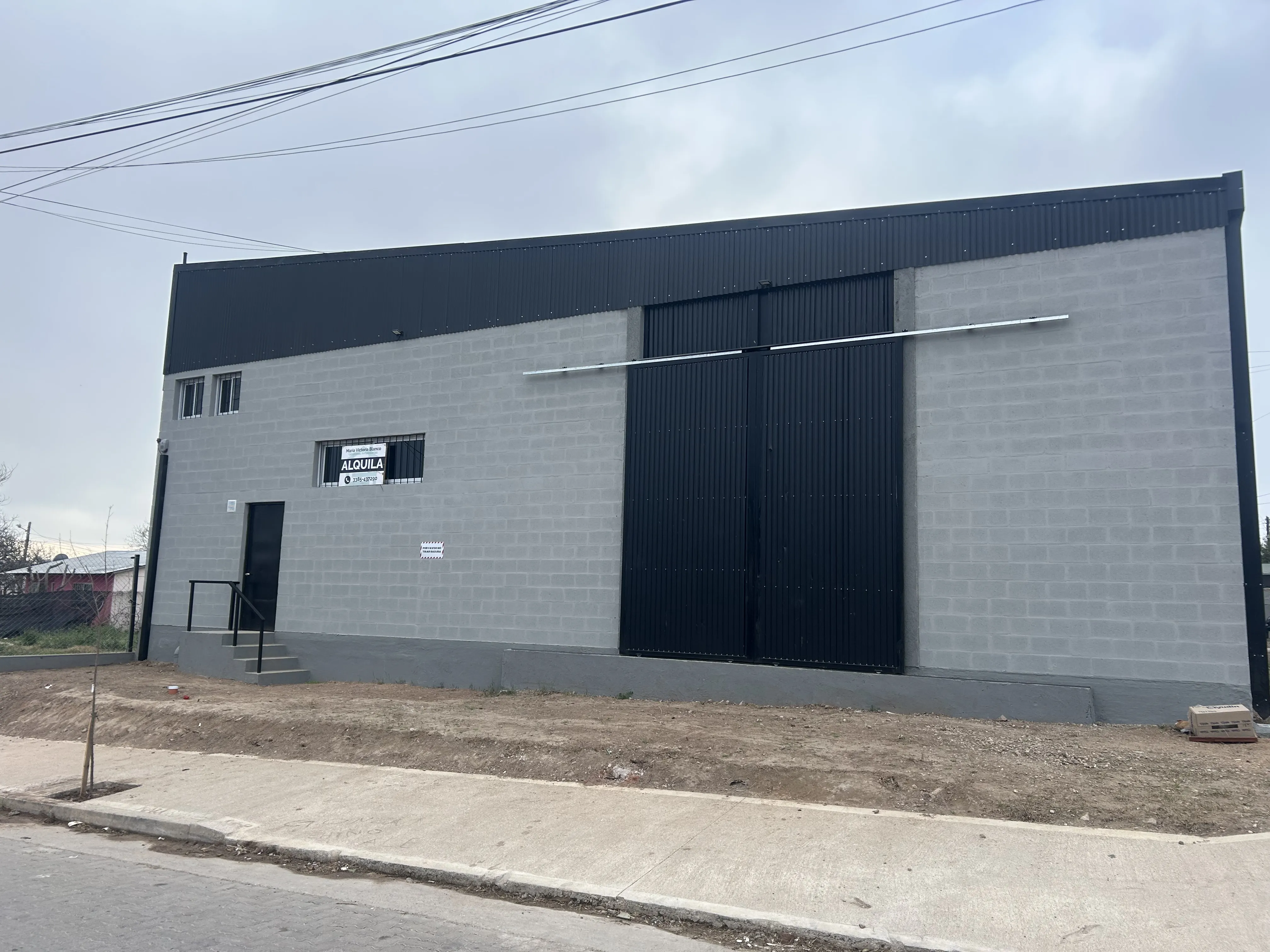 Alquiler Anual de Galpón zona industrial Carlos Paz