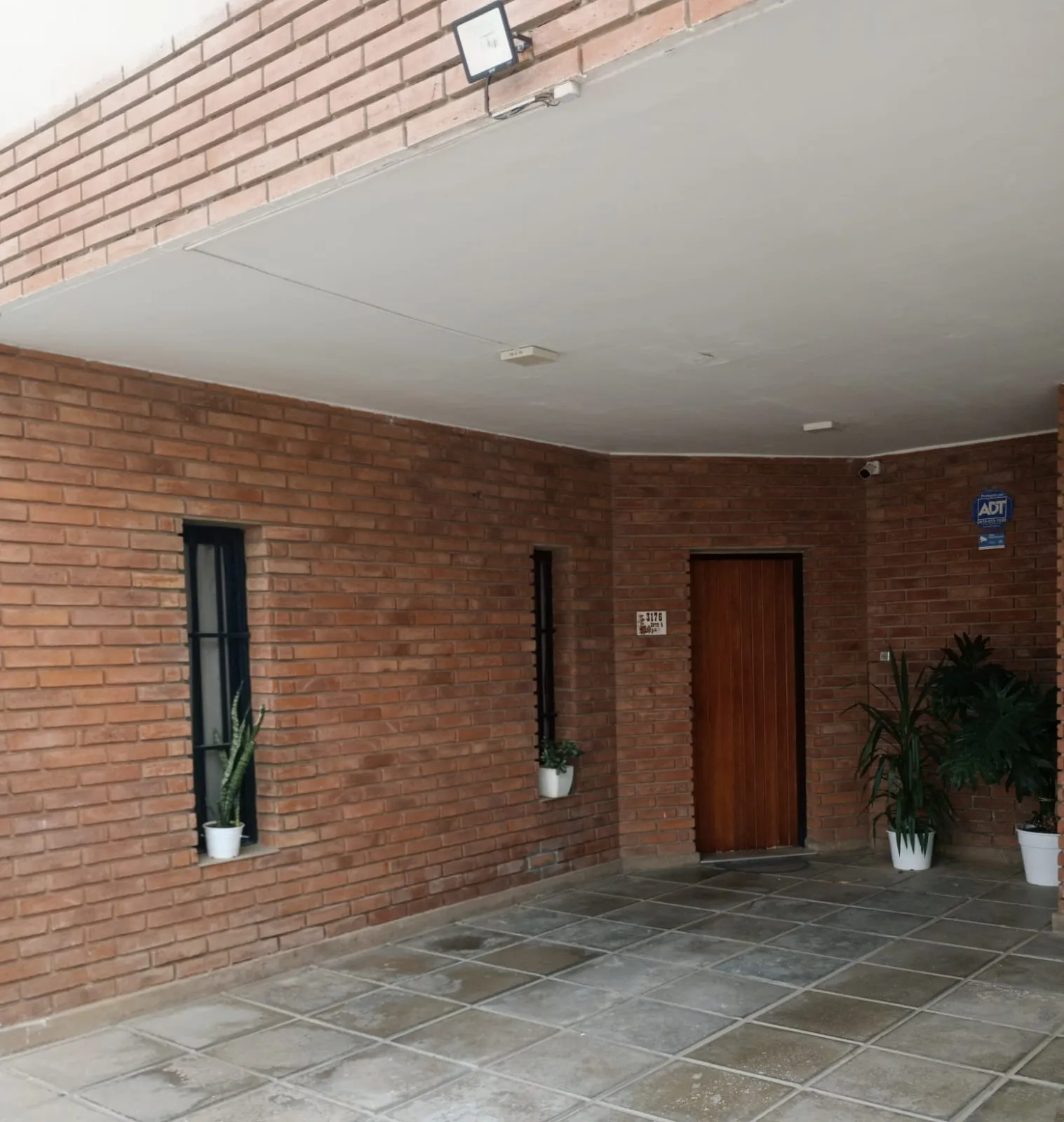 BAJO PALERMO - ALQUILER CASA - EXCELENTE UBICACION - $1.400.000