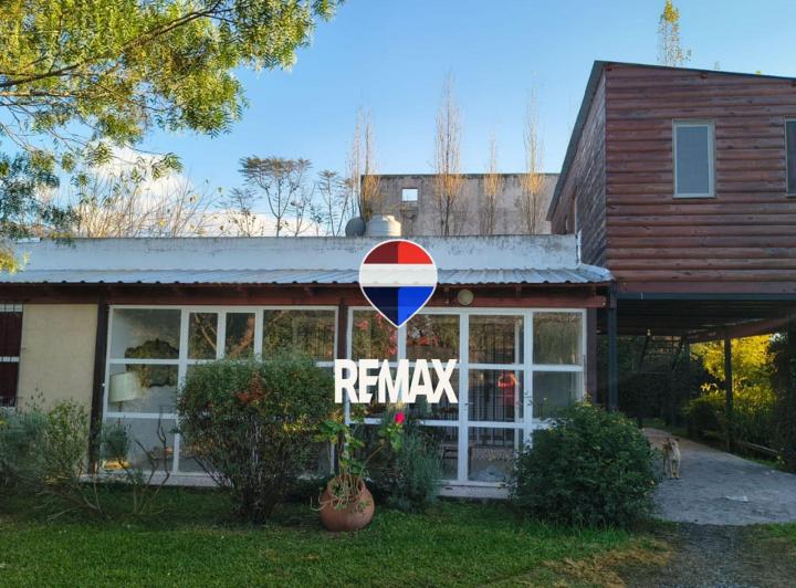 Casa · 180m² · 4 Ambientes · 1 Cochera