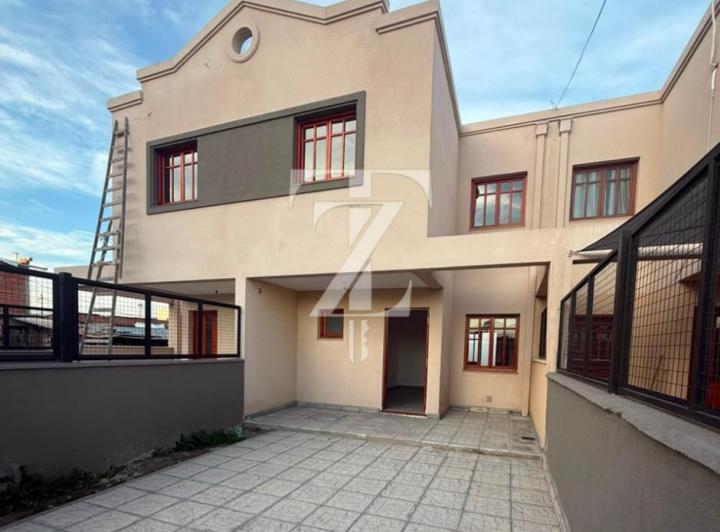 Departamento · 81m² · 8 Ambientes · 1 Cochera