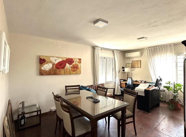Casa · 92m² · 4 Ambientes · 2 Cocheras