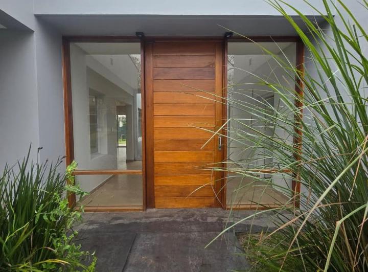 Casa · 139m² · 3 Dormitorios
