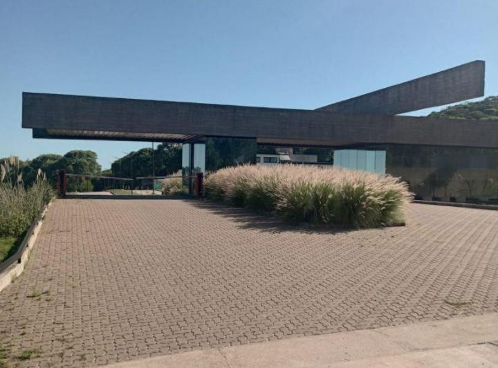 Terreno · 400m²