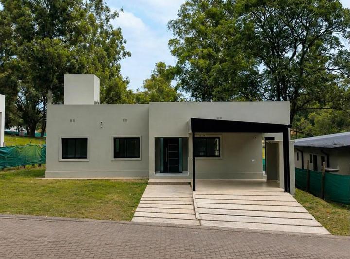 Casa · 603m² · 3 Dormitorios · 1 Cochera