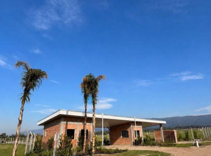 Terreno · 423m²