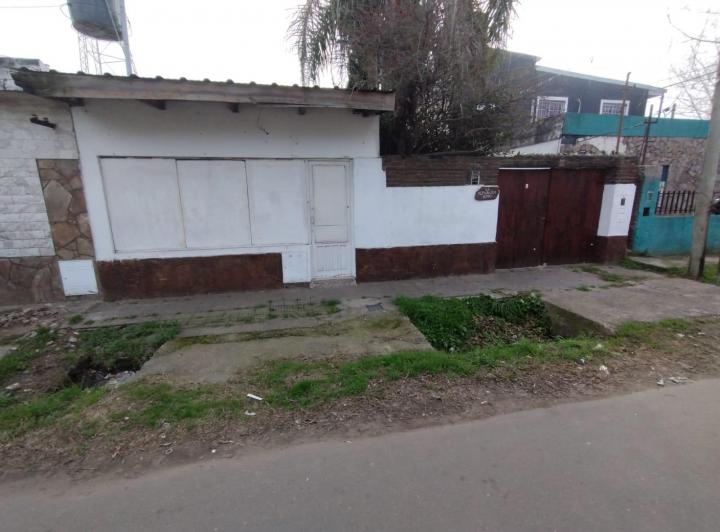Casa · 1m² · 2 Dormitorios