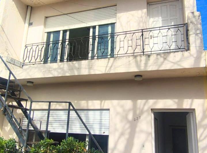 Casa · 111m² · 2 Dormitorios