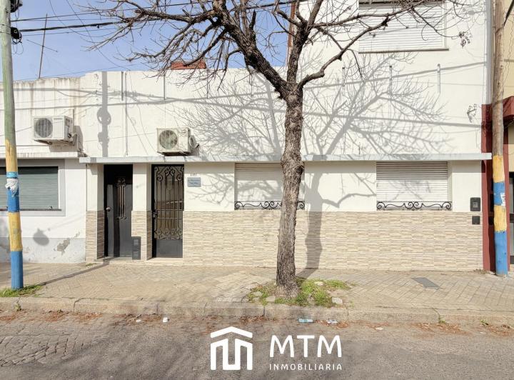 Casa · 238m² · 5 Dormitorios
