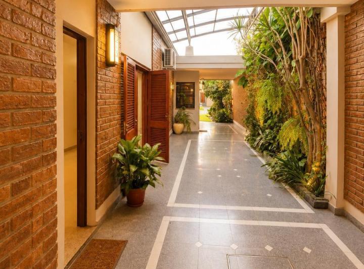 Casa · 300m² · 3 Dormitorios · 3 Cocheras
