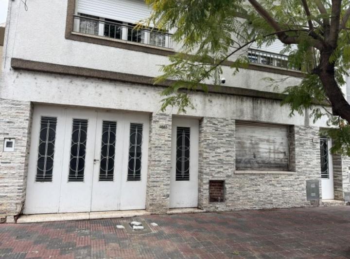 Casa · 157m² · 5 Ambientes · 1 Cochera