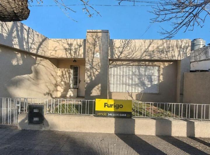 Casa · 260m² · 1 Dormitorio · 1 Cochera