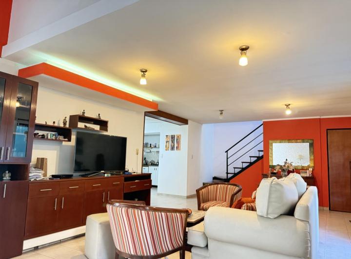 Casa · 140m² · 4 Ambientes