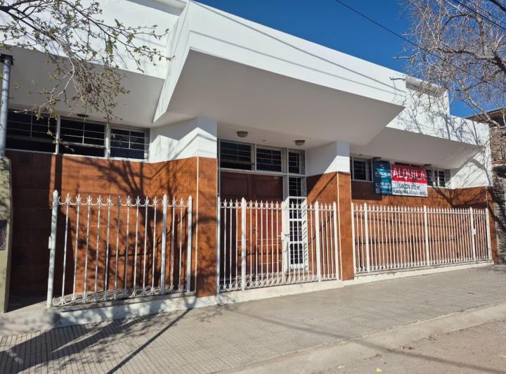 Local comercial · 300m²