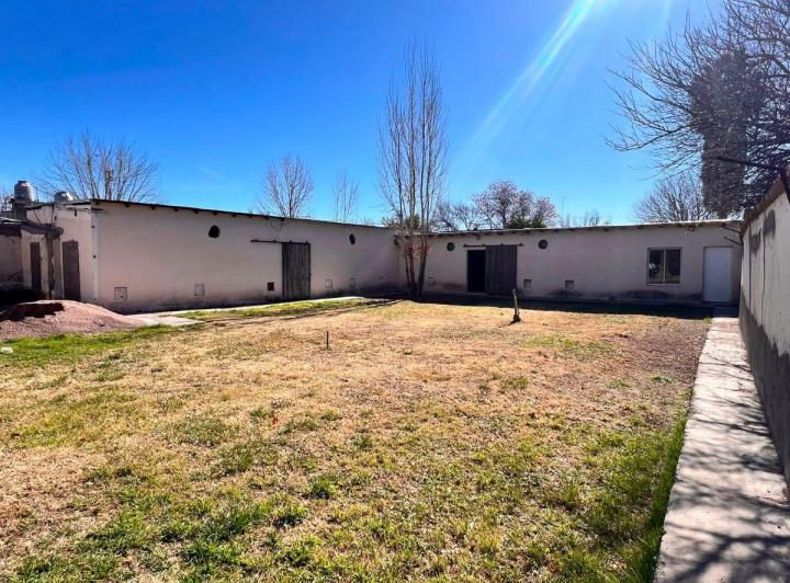 Depósito · 210m² · 3 Ambientes · 1 Cochera