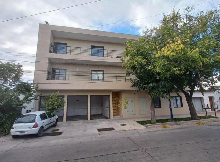 Departamento · 50m² · 2 Ambientes · 1 Cochera