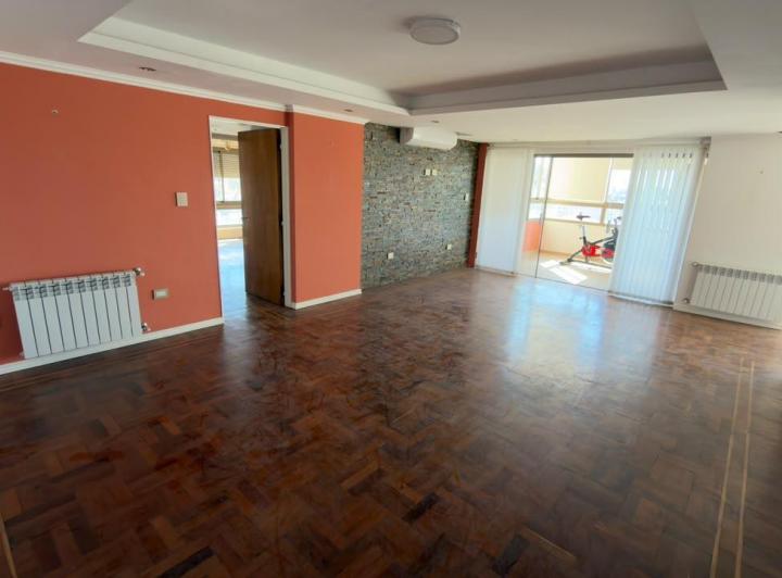 Departamento · 165m² · 6 Ambientes · 1 Cochera