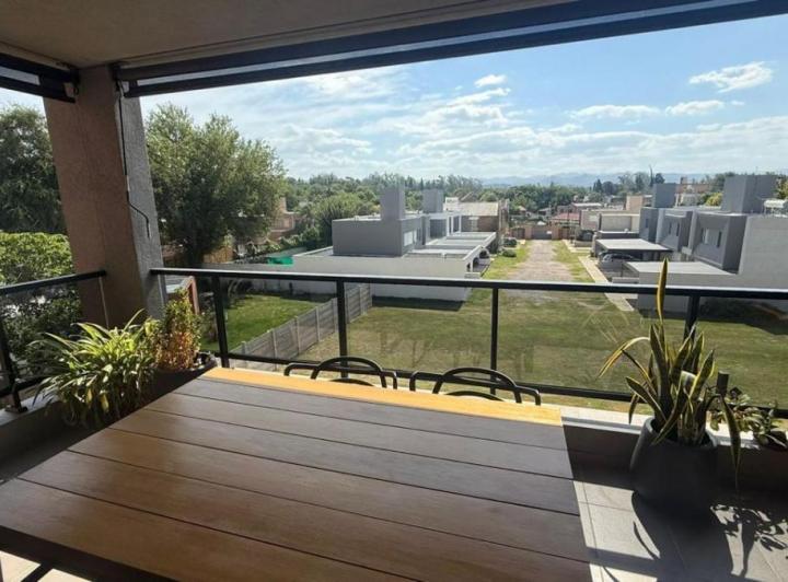Departamento · 82m² · 2 Ambientes · 1 Cochera