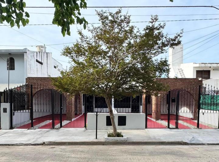Casa · 70m² · 4 Ambientes · 1 Cochera