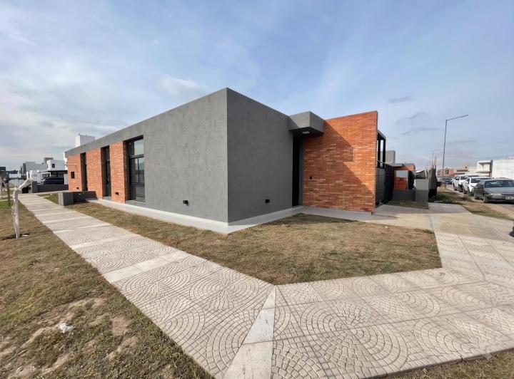 Casa · 104m² · 5 Ambientes