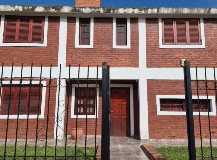 Casa · 150m² · 4 Ambientes · 1 Cochera