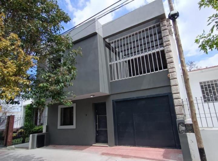 Casa · 334m² · 1 Ambiente · 1 Cochera