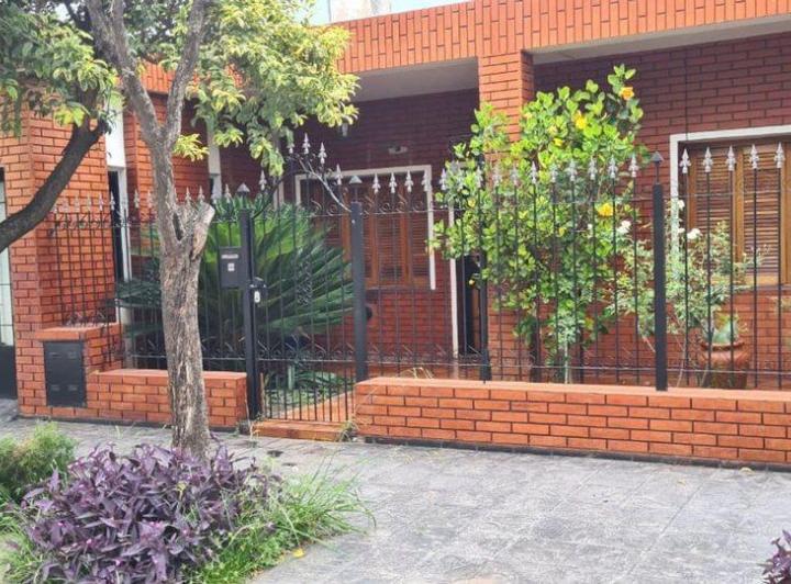 Casa · 113m² · 5 Ambientes · 1 Cochera