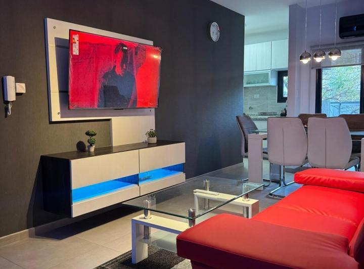 Departamento · 60m² · 2 Ambientes · 1 Cochera