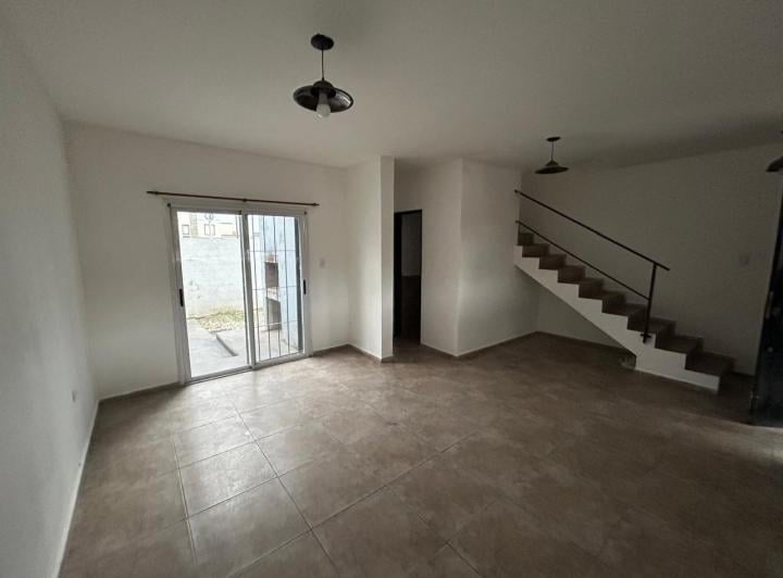 Casa · 85m² · 3 Ambientes · 1 Cochera