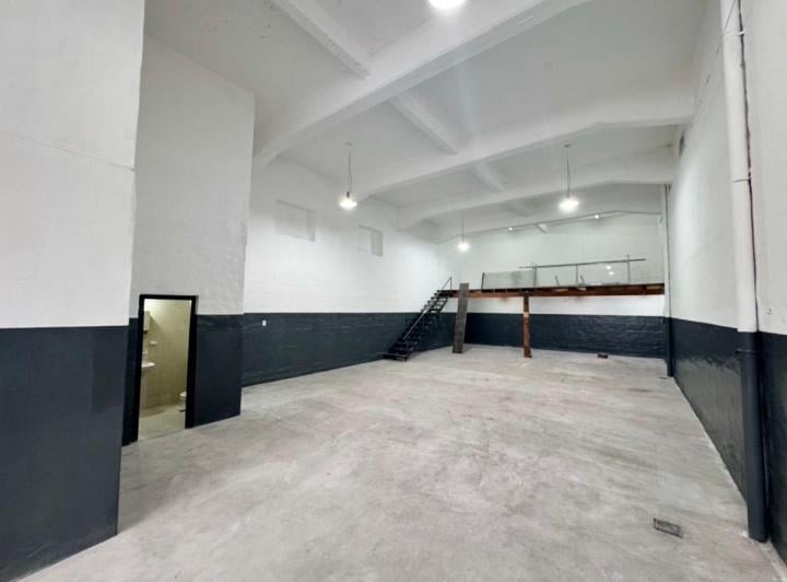 Bodega-Galpón · 170m² · 1 Ambiente