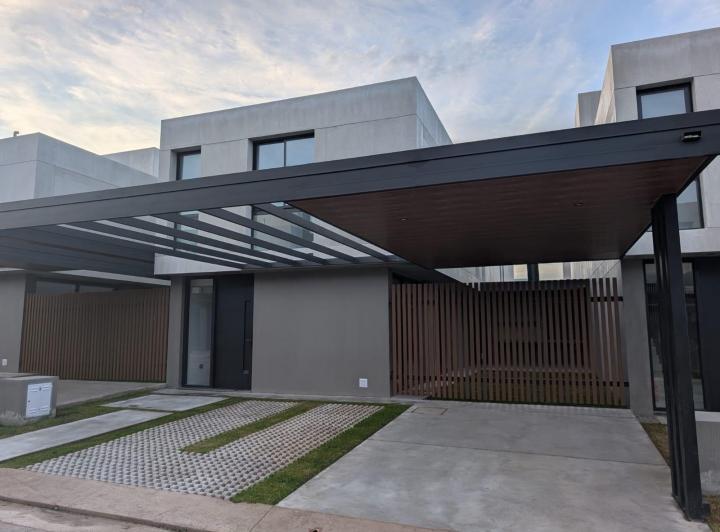 Casa · 160m² · 3 Dormitorios · 1 Cochera