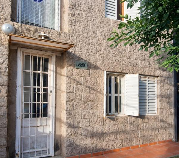 Casa · 120m² · 6 Ambientes · 1 Cochera