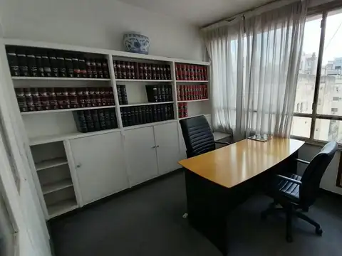 Oficina en Venta en Tribunales, Centro