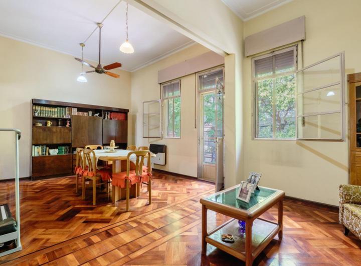 PH · 153m² · 5 Ambientes · 1 Cochera