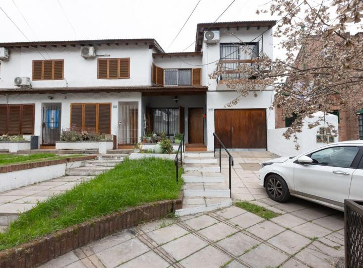 PH · 142m² · 5 Ambientes · 1 Cochera