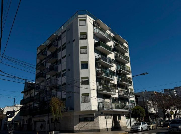 Departamento · 50m² · 3 Ambientes · 1 Cochera